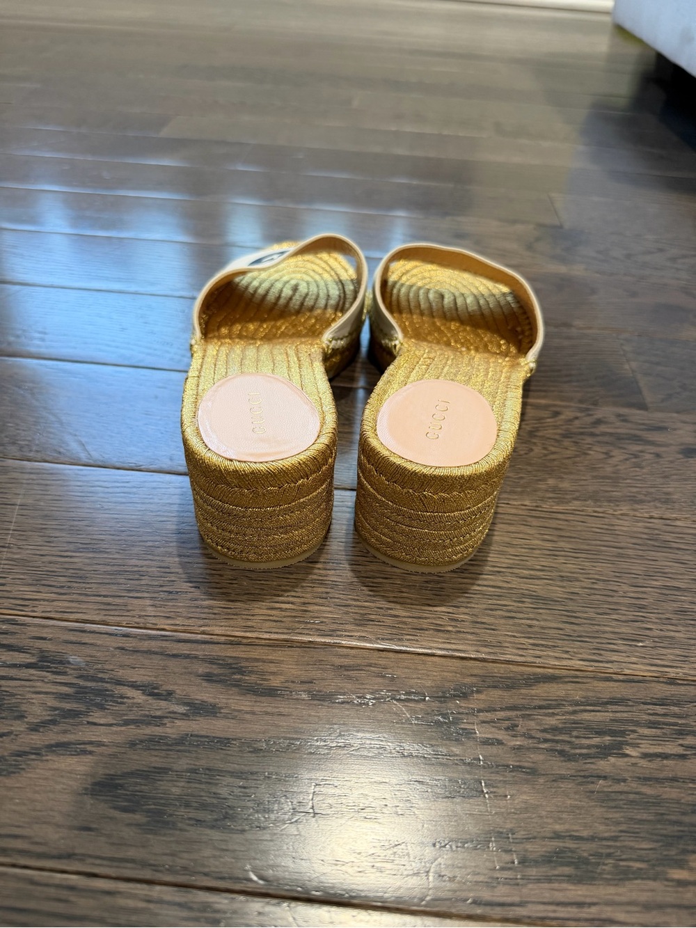 Gucci Cream Leather Slide Sandals with Black GG and Gold Raffia Wedge - Picture 4 of 4